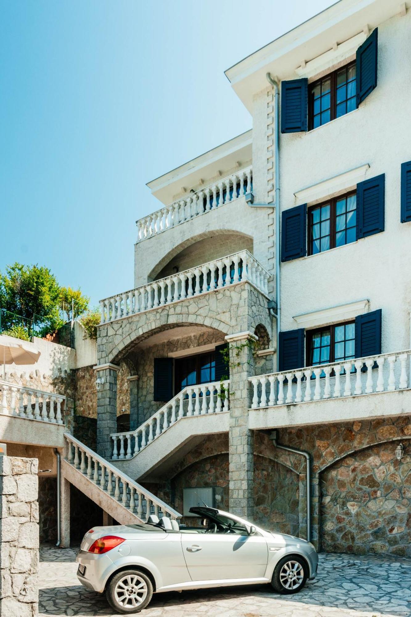 Apartman Chantal *